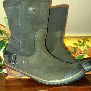 Sorel Dark Suede Leather Ankle Harness Boots